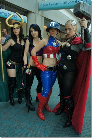 thor-capitan-america-mujer